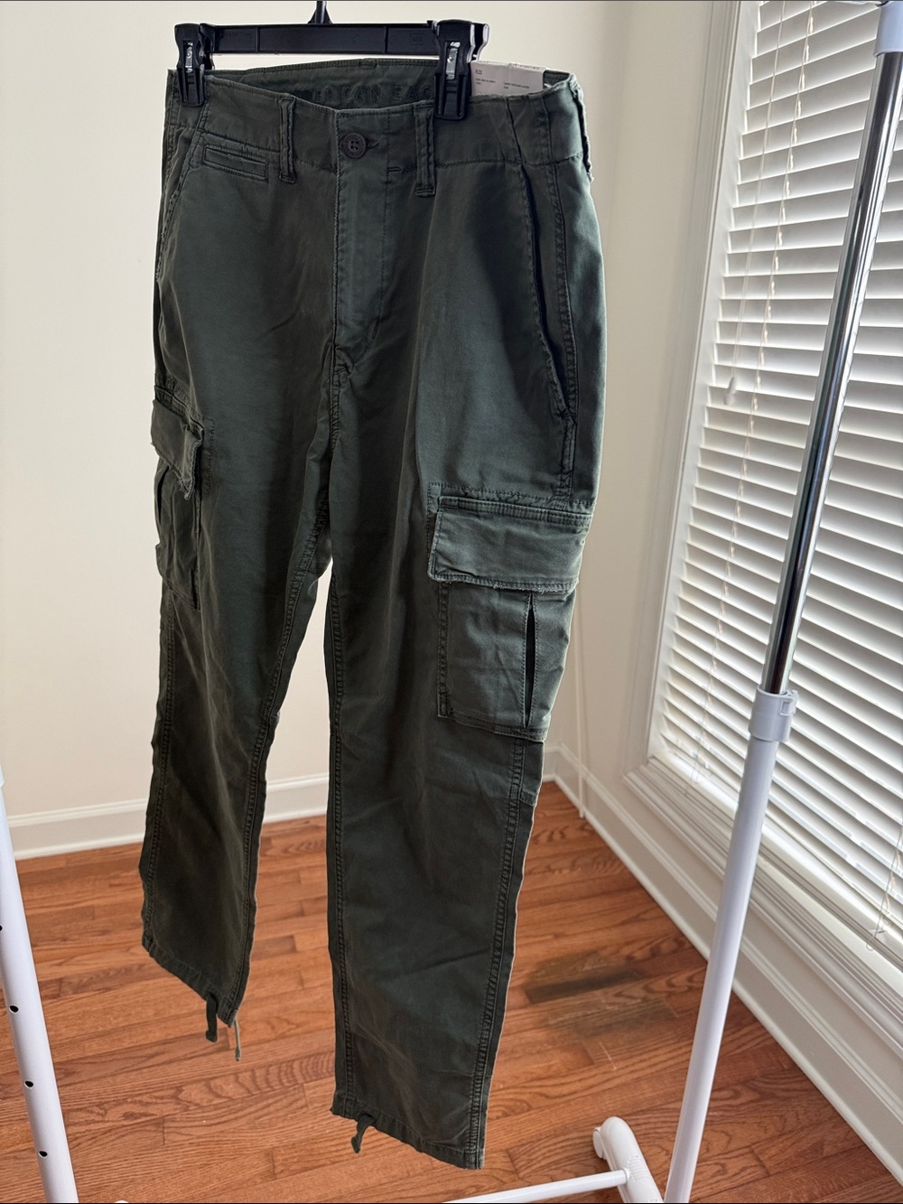 American Eagle Slim Lived-In Cargo Pants - Olive Green New with Tags 32/32